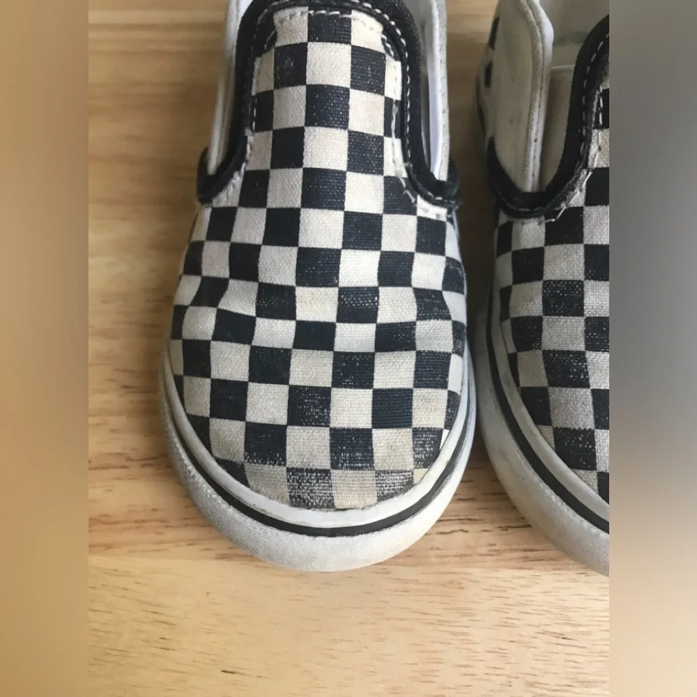 Vans kids Classic Checkered Shoes Black/White Size: US Toddler 8.0 EUR 24.5 CM